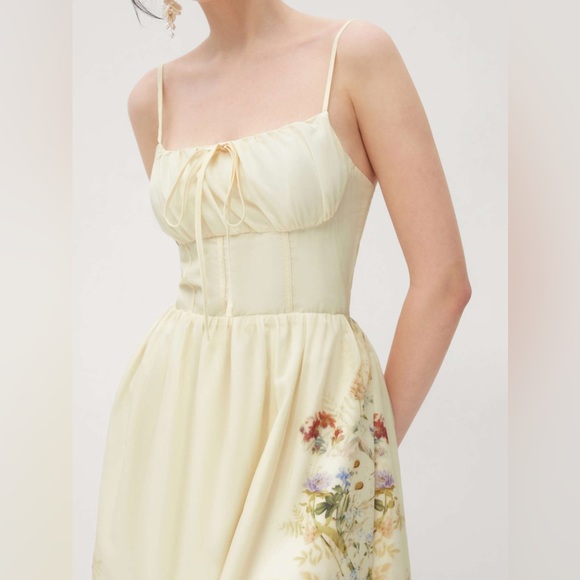 CIDER Floral Shirred Midi Dress | Small | Beige Cottagecore - Picture 3 of 11